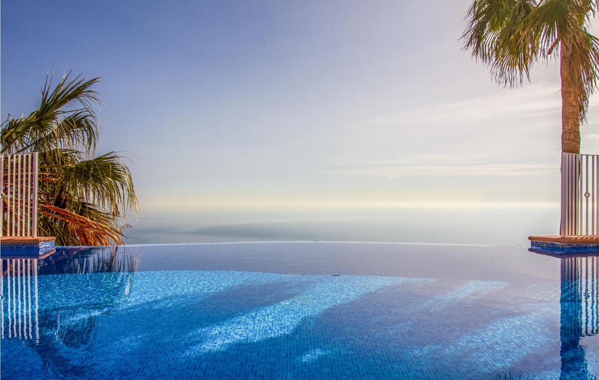 Nice Apartment In Cumbre Del Sol With Wifi Екстер'єр фото
